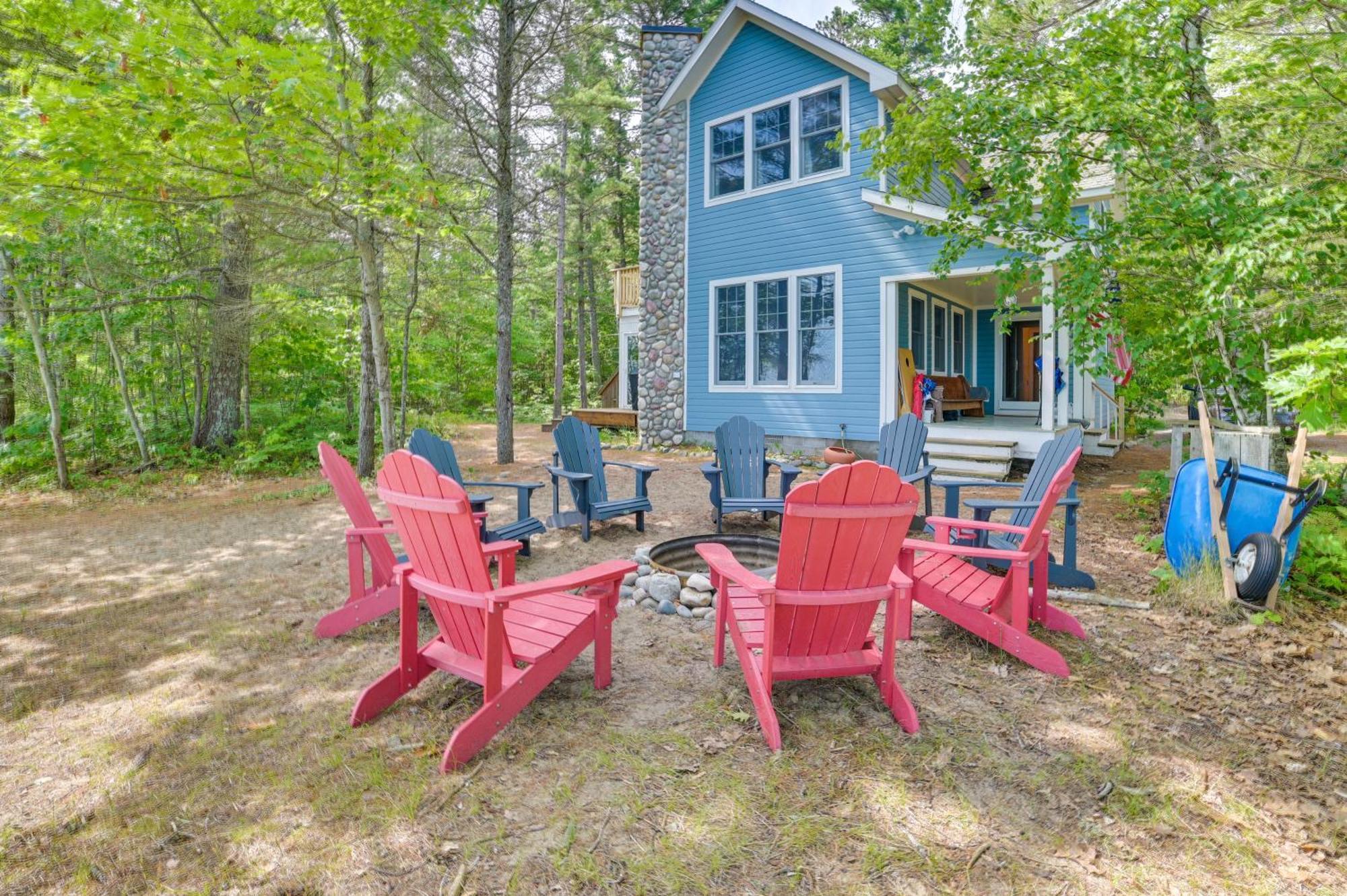 Waterfront Cheboygan Home With Fire Pit Exterior photo